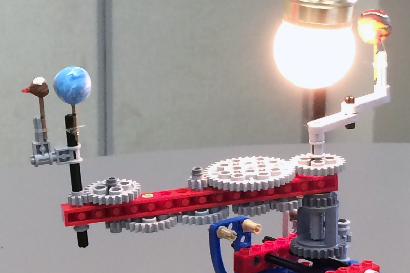 A photo of a Lego Mindstorm orrery